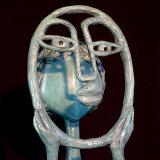 FEMME DANS SON MIROIR